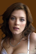 Anna Friel