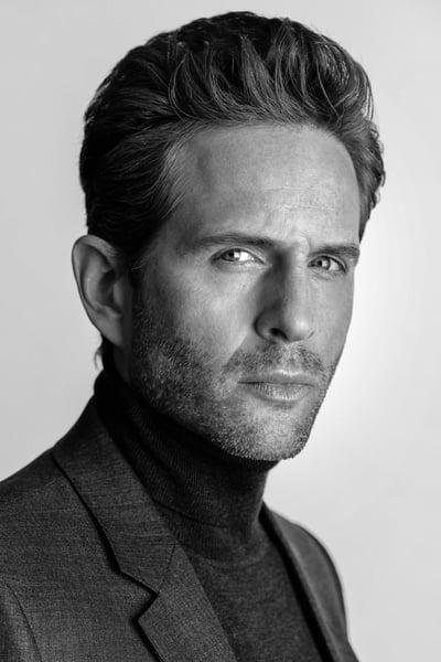 Glenn Howerton